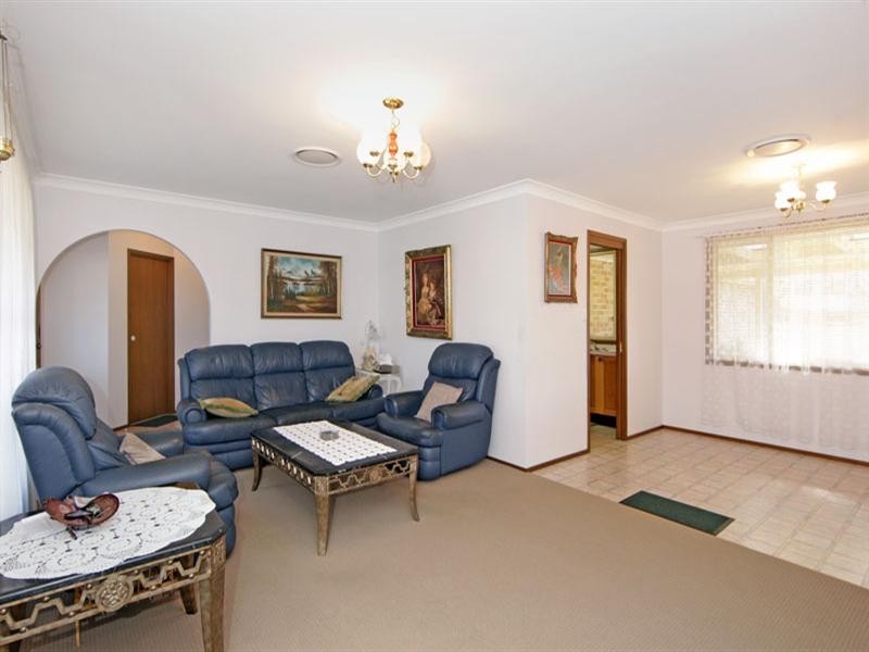 5 Oxford Drive, Lake Haven NSW 2263