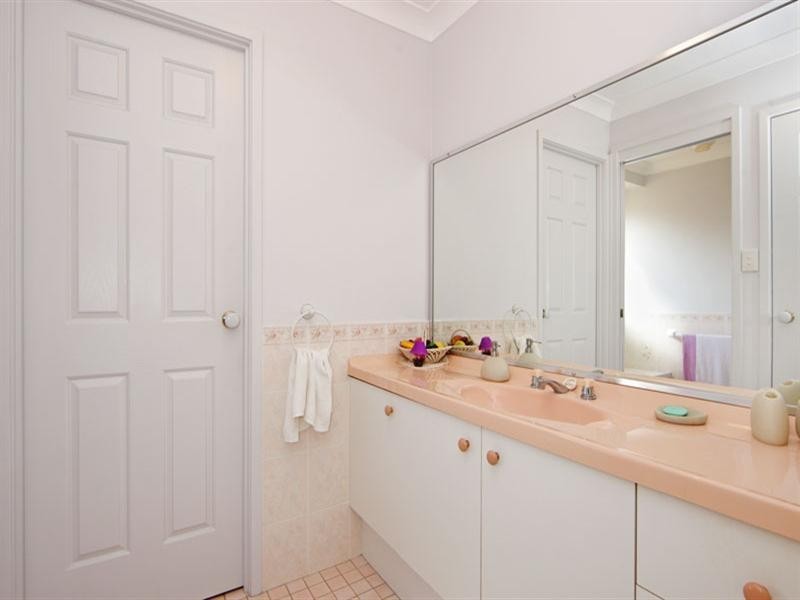 5 Oxford Drive, Lake Haven NSW 2263