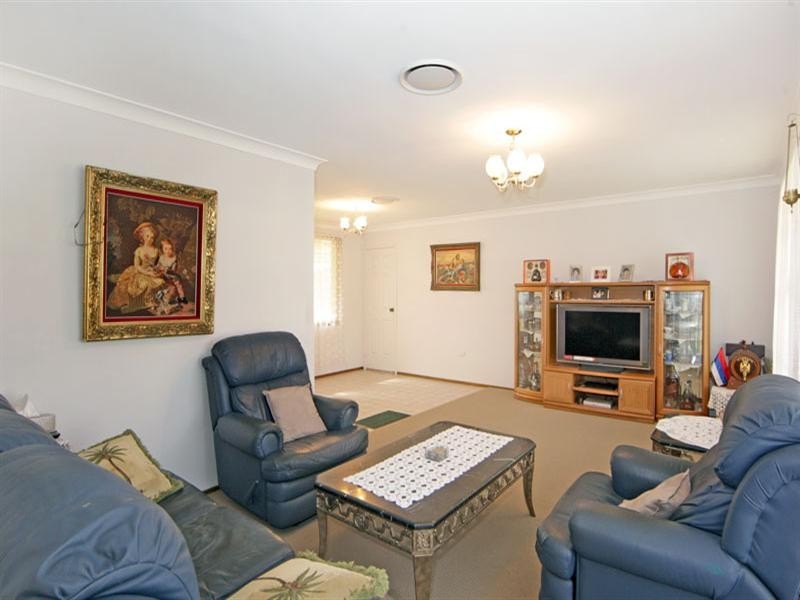 5 Oxford Drive, Lake Haven NSW 2263