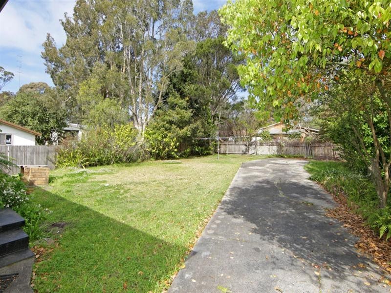 8 Munmorah Avenue, Charmhaven NSW 2263