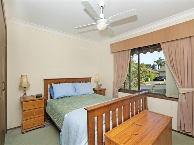 17 Suffolk Street, Gorokan NSW 2263