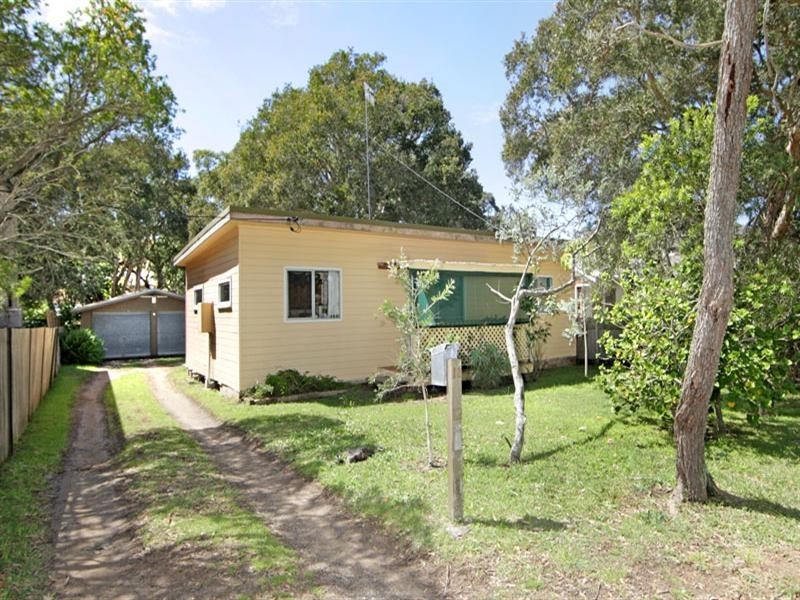 12 Bungary Road, Norah Head NSW 2263