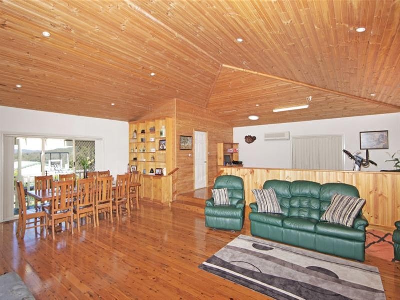 447 Hue Hue Road, Jilliby NSW 2259