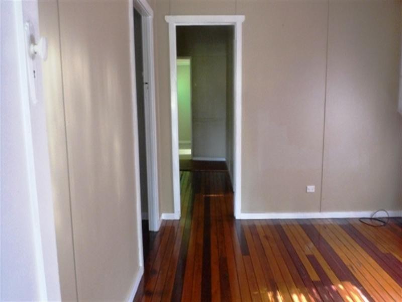 6 Murrawal Road, Wyongah NSW 2259