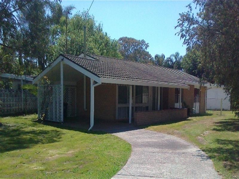 5 Howelston Road, Gorokan NSW 2263