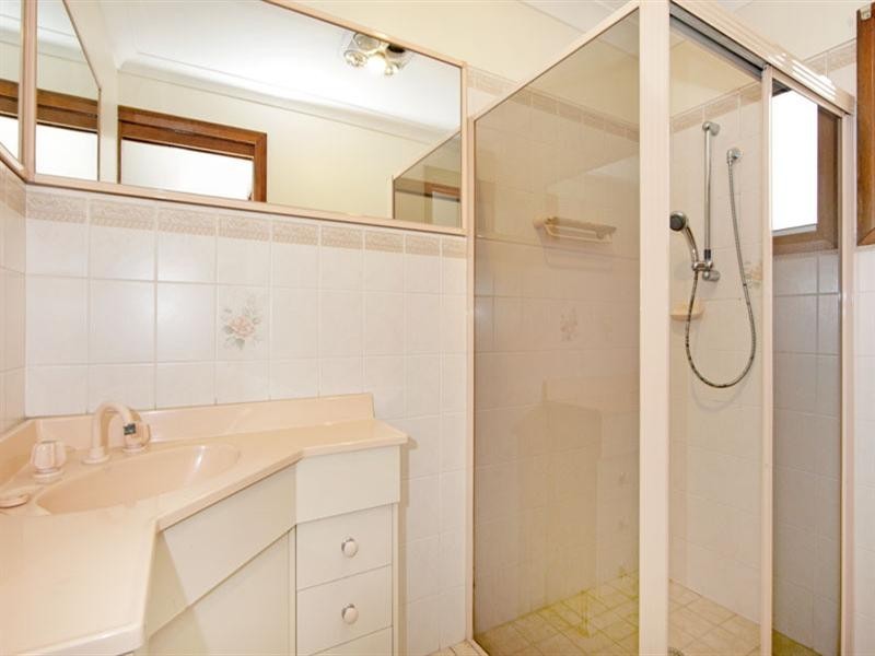 8 Skyline Street, Gorokan NSW 2263