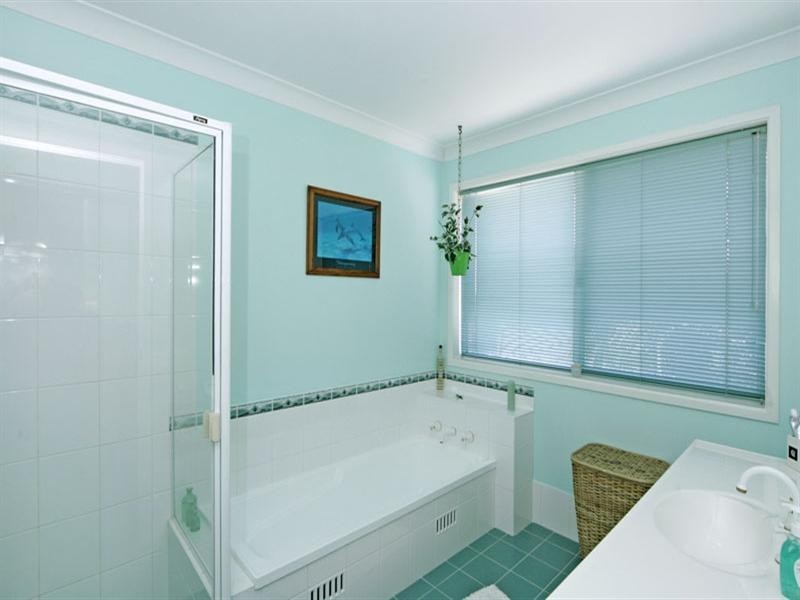 8 Arakoon, Woongarrah NSW 2259