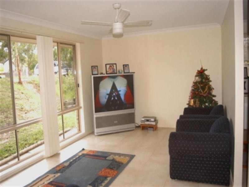 2 Kyamba Close, San Remo NSW 2262