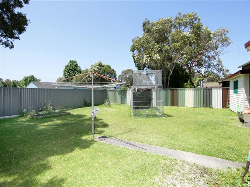 37 Brennon Road, Gorokan NSW 2263
