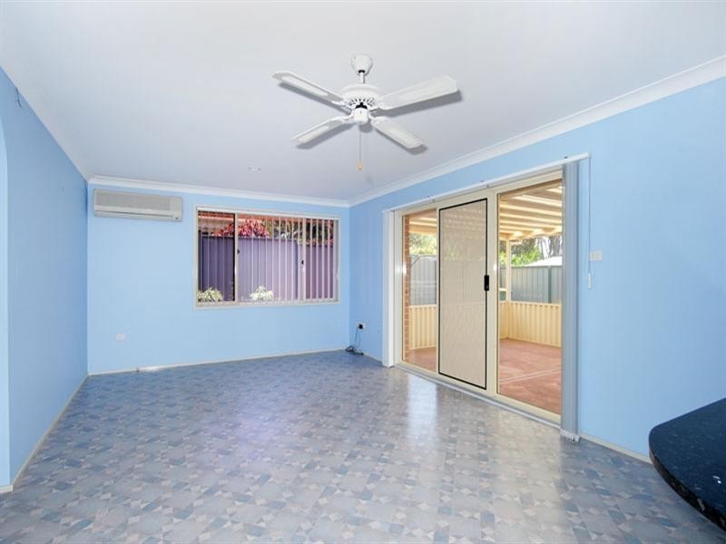 17 Christopher Crescent, Lake Haven NSW 2263