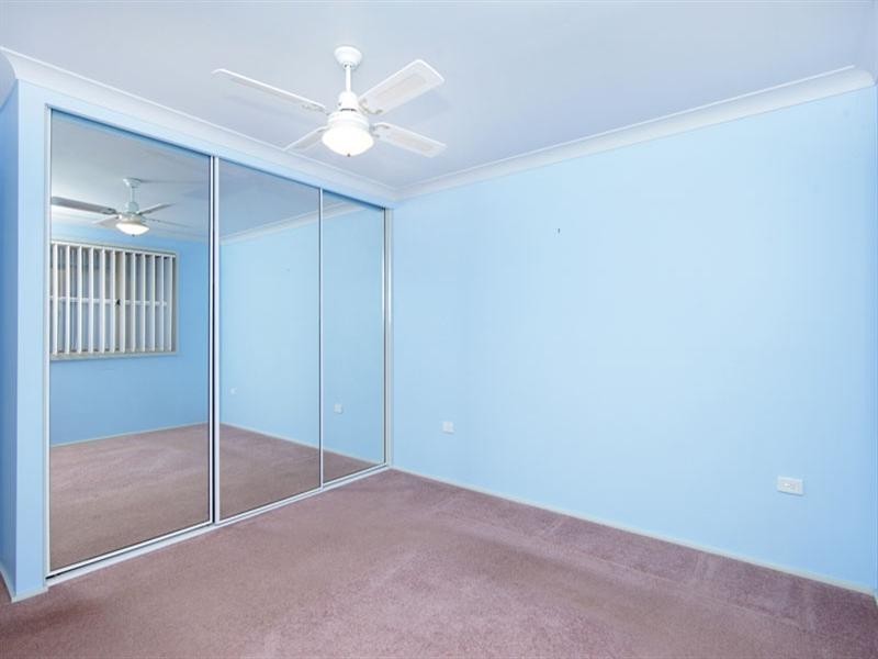 17 Christopher Crescent, Lake Haven NSW 2263