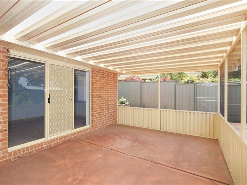 17 Christopher Crescent, Lake Haven NSW 2263
