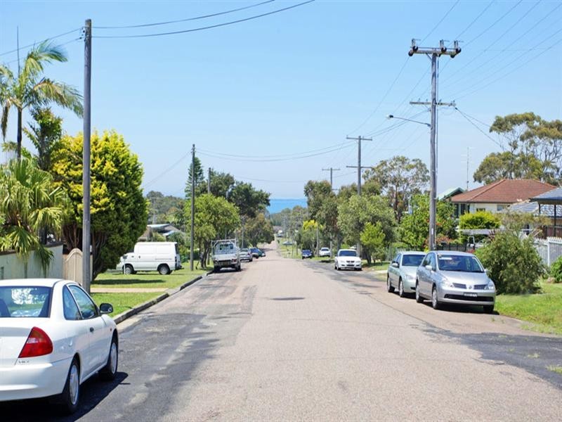 69 Georgina Avenue, Gorokan NSW 2263