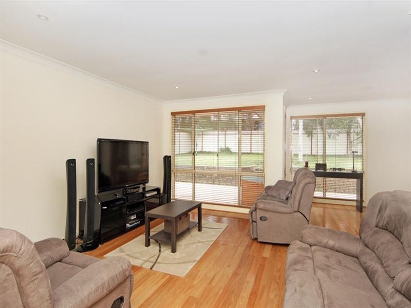 12 Hamlyn Road, Hamlyn Terrace NSW 2259