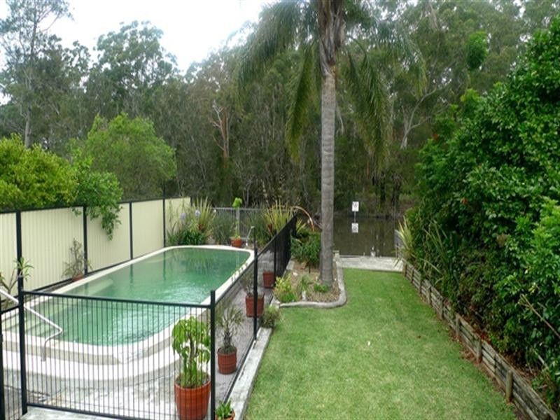 137 Birdwood Drive, Blue Haven NSW 2262