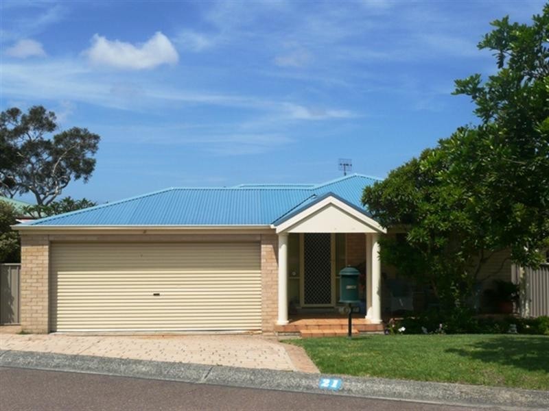 21 Winchester Drive, Lake Munmorah NSW 2259