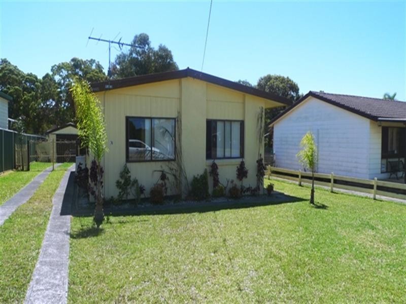 74 Westbrook Parade, Gorokan NSW 2263