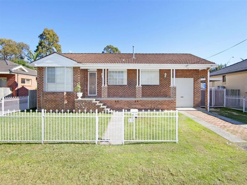 110 Westbrook Parade, Gorokan NSW 2263