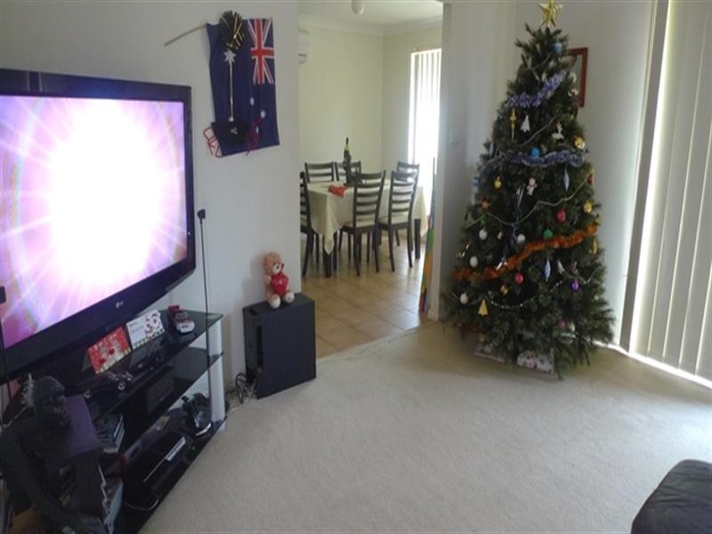 1/45 Pinehurst Way, Blue Haven NSW 2262