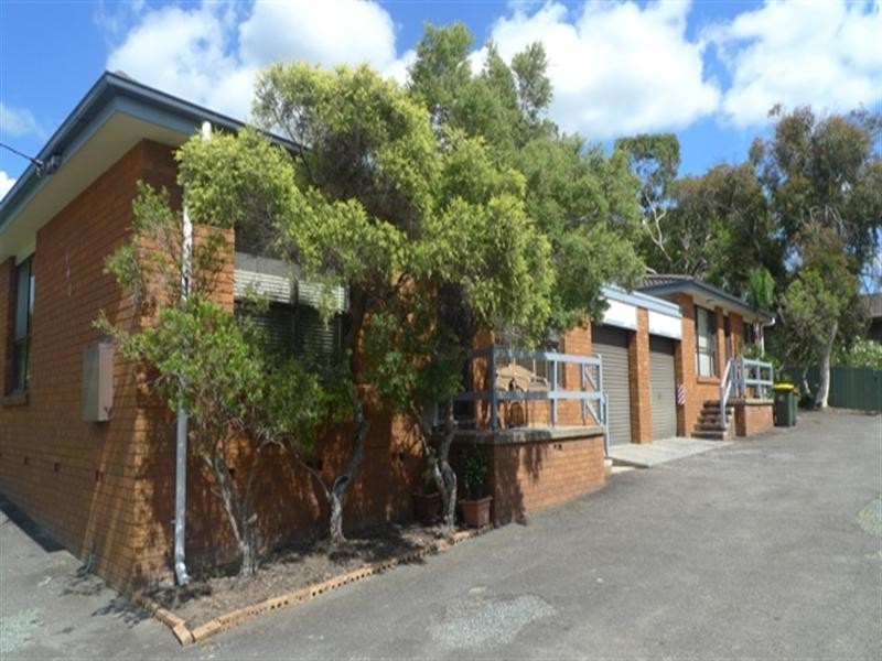 1 and 2/143 Wallarah Road, Gorokan NSW 2263
