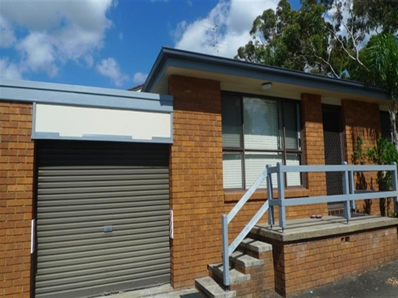 1 and 2/143 Wallarah Road, Gorokan NSW 2263