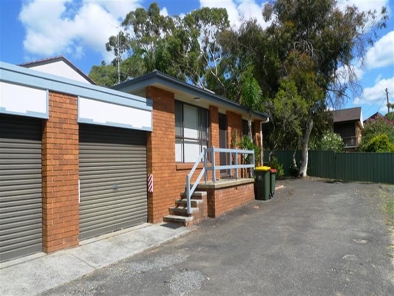 1 and 2/143 Wallarah Road, Gorokan NSW 2263