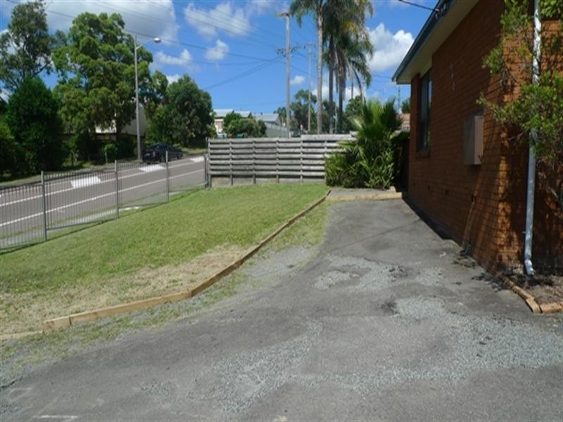 1 and 2/143 Wallarah Road, Gorokan NSW 2263