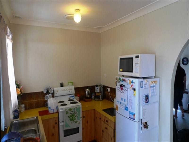 1 and 2/143 Wallarah Road, Gorokan NSW 2263