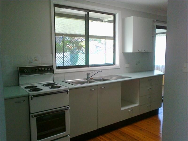 7 Charmhaven Avenue, Charmhaven NSW 2263