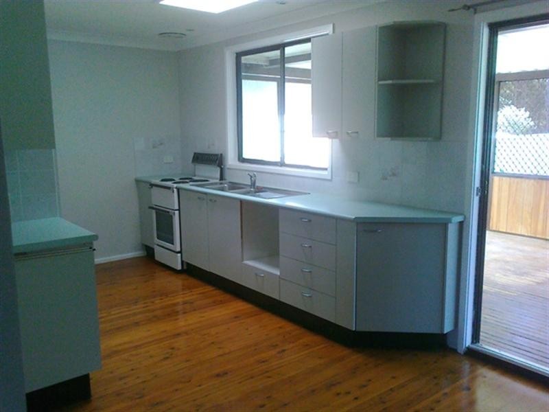 7 Charmhaven Avenue, Charmhaven NSW 2263