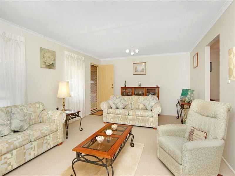 17 Woodbridge Crescent, Lake Munmorah NSW 2259