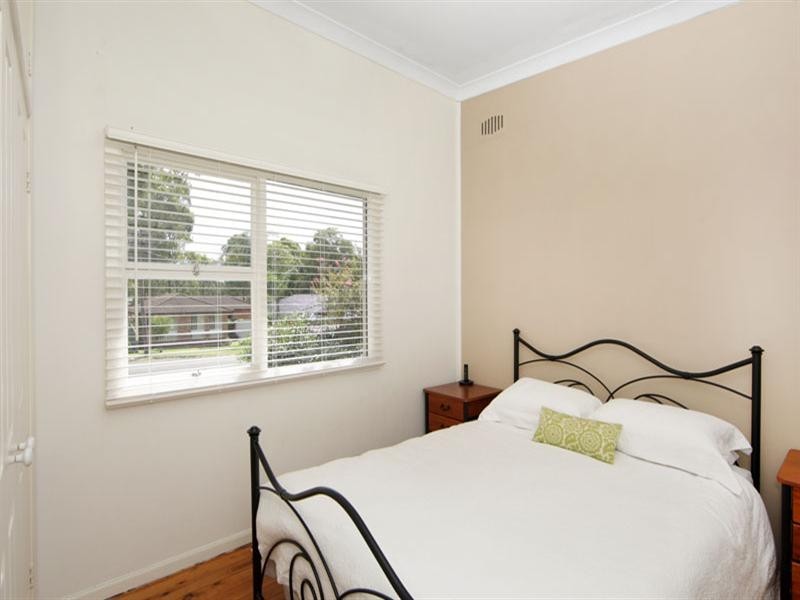 12 Inderan Avenue, Lake Haven NSW 2263