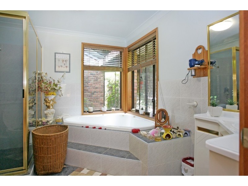 2 Keswick Drive, Lake Haven NSW 2263
