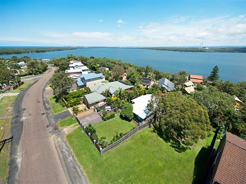 82 Terence Avenue, Lake Munmorah NSW 2259