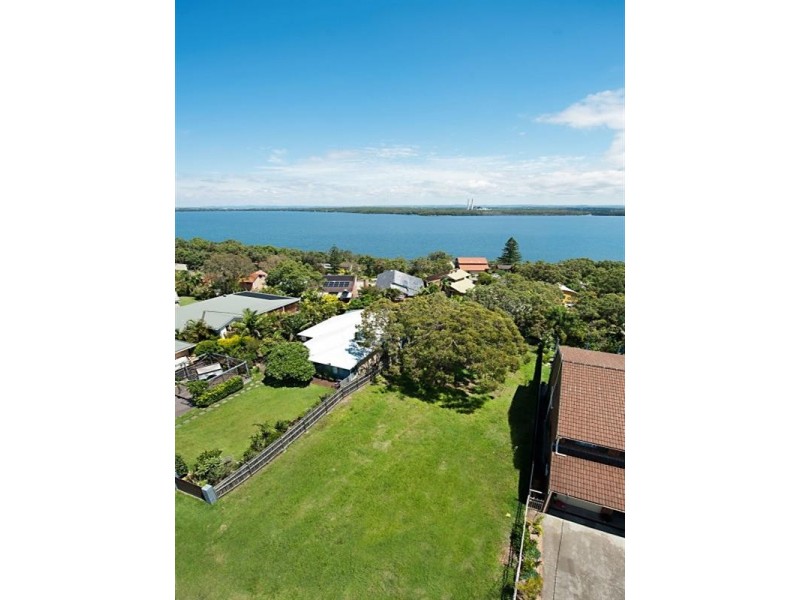82 Terence Avenue, Lake Munmorah NSW 2259