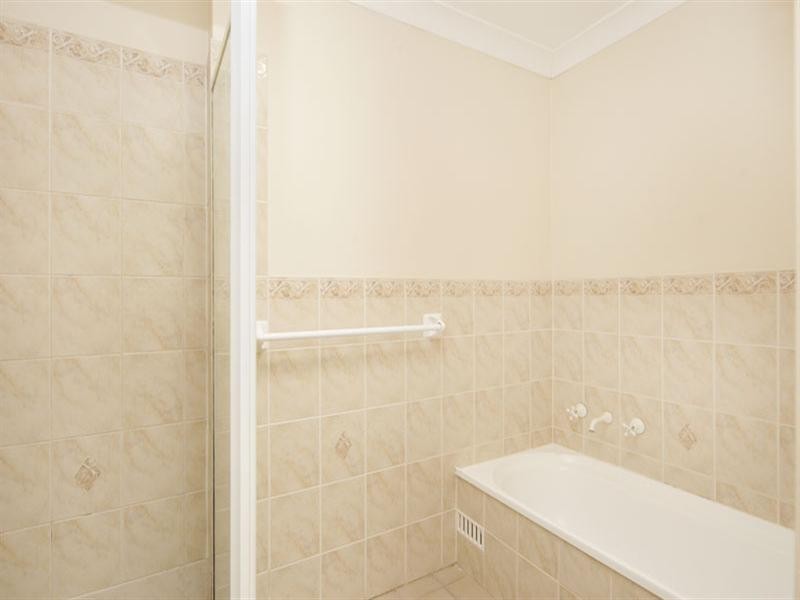 8/2-4 Oxford Drive, Lake Haven NSW 2263