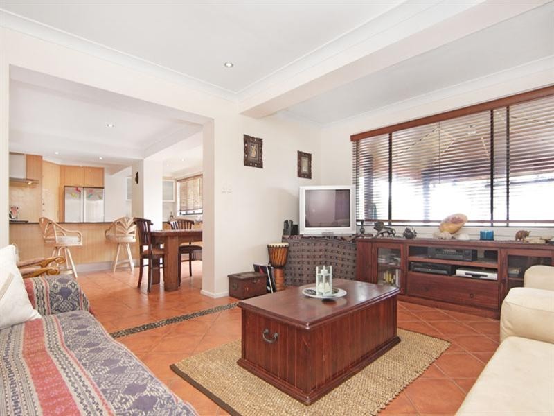 34 Anita Avenue, Lake Munmorah NSW 2259