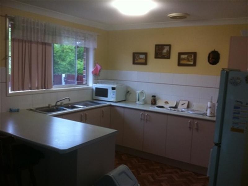 2/99A Gorokan Drive, Lake Haven NSW 2263