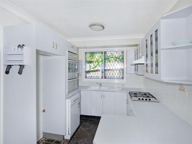 4 Myall Close, Blue Haven NSW 2262