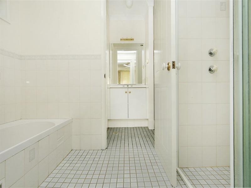 4 Myall Close, Blue Haven NSW 2262