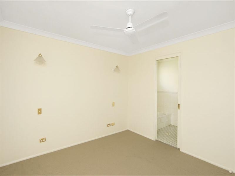 4 Myall Close, Blue Haven NSW 2262