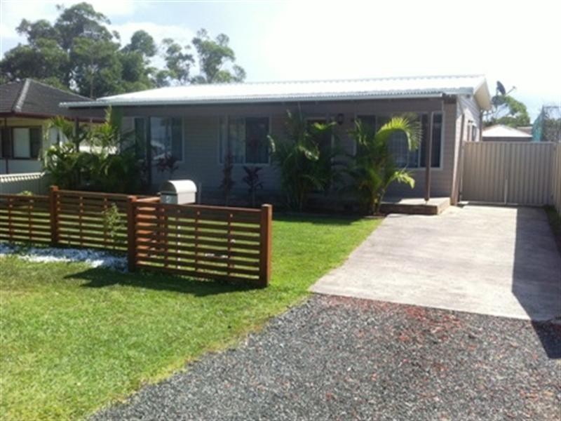 4 Edith Street, Gorokan NSW 2263