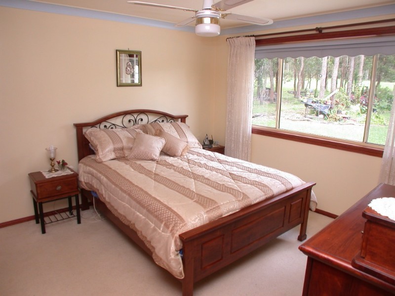 1 Brolga Way, Jilliby NSW 2259
