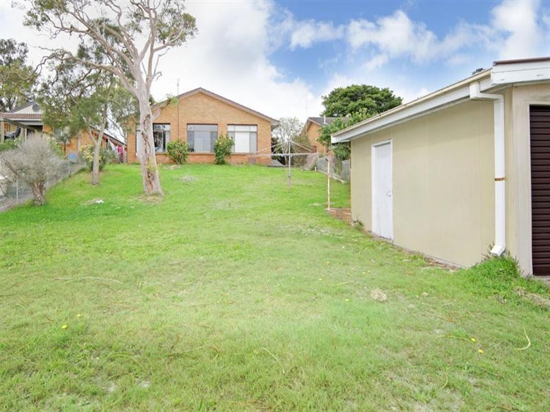 69 Moss Avenue, Toukley NSW 2263