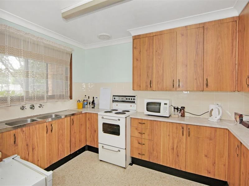 69 Moss Avenue, Toukley NSW 2263