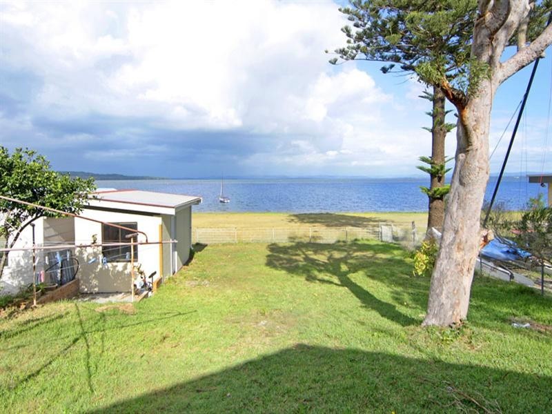 69 Moss Avenue, Toukley NSW 2263