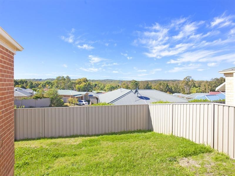 17 Winchester Drive, Lake Munmorah NSW 2259