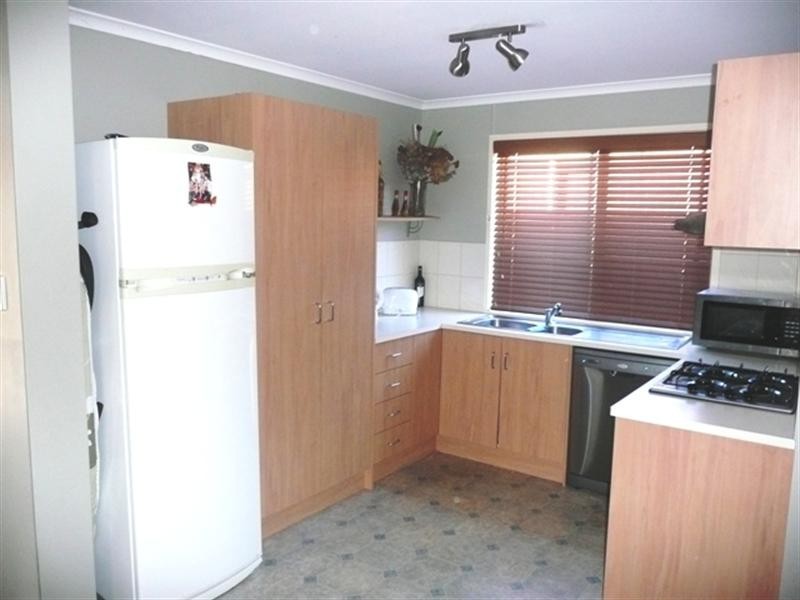 5 Winchester Drive, Lake Munmorah NSW 2259