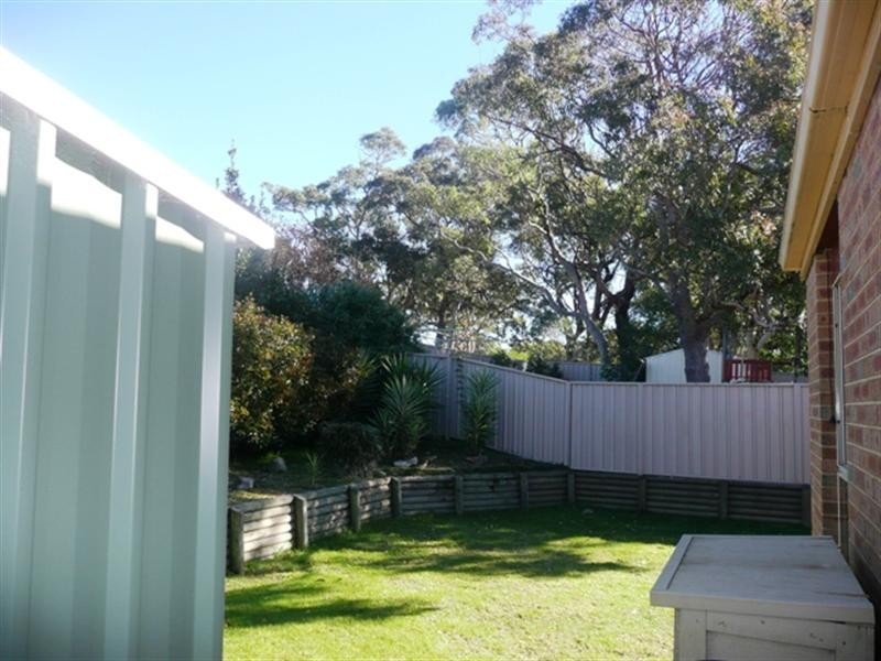 5 Winchester Drive, Lake Munmorah NSW 2259