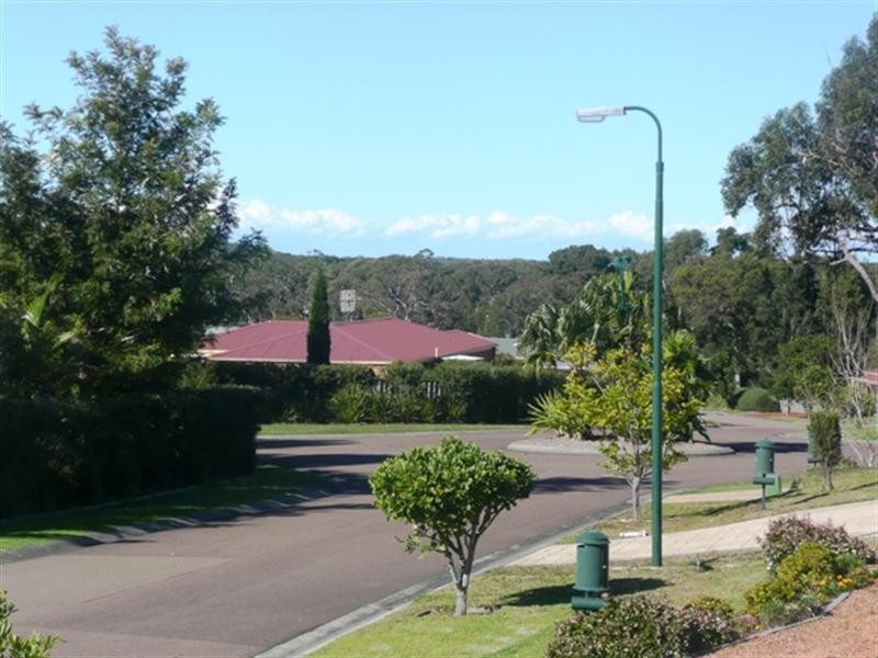 5 Winchester Drive, Lake Munmorah NSW 2259